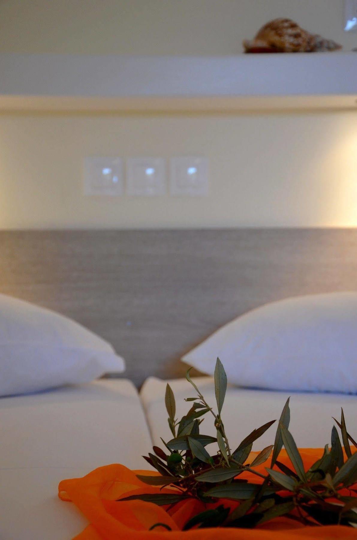 Galaxy Hotel Mylopotas Eksteriør billede