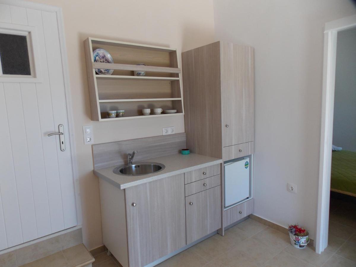Galaxy Hotel Mylopotas Eksteriør billede